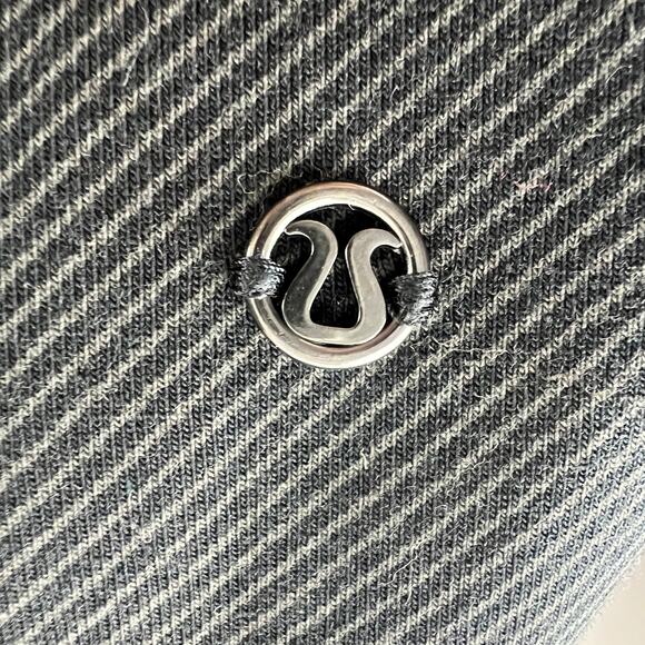 LULULEMON Black After Asana Long Sleeve V-Neck Pullover Sweatshirt w/ Pockets - Picture 8 of 8